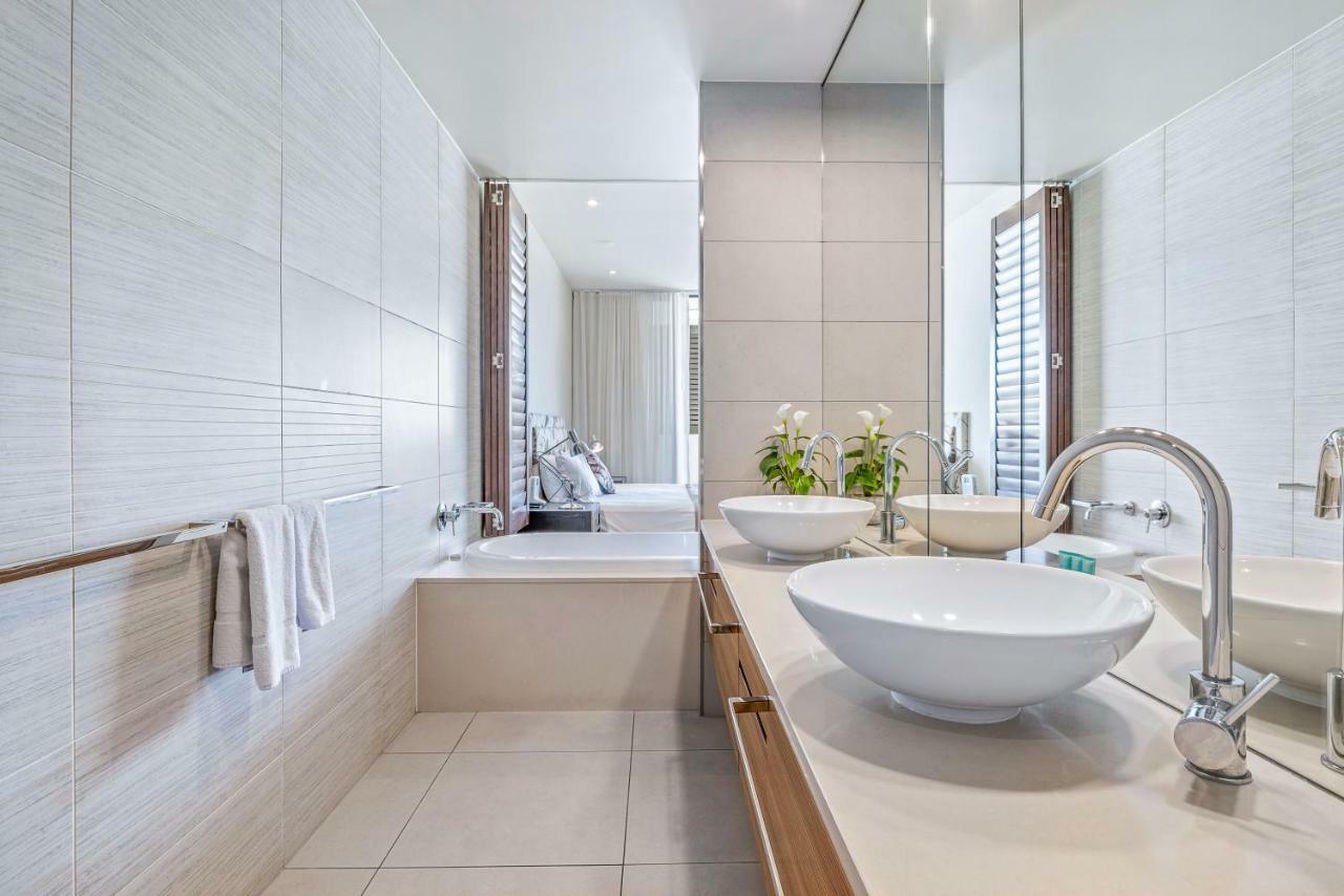 Executive On Whisper Bay - Cannonvale Apartment *