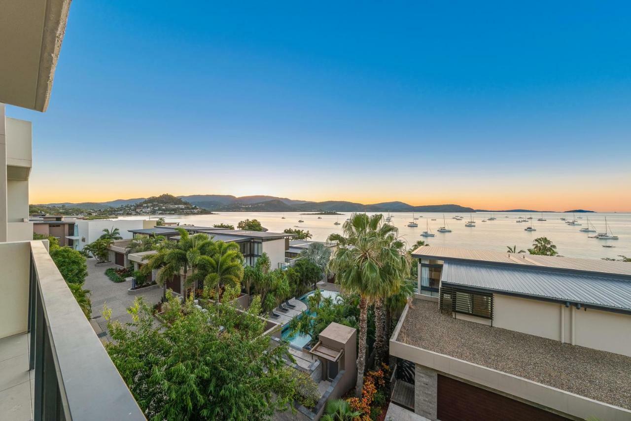 Executive On Whisper Bay - Cannonvale * Airlie Beach