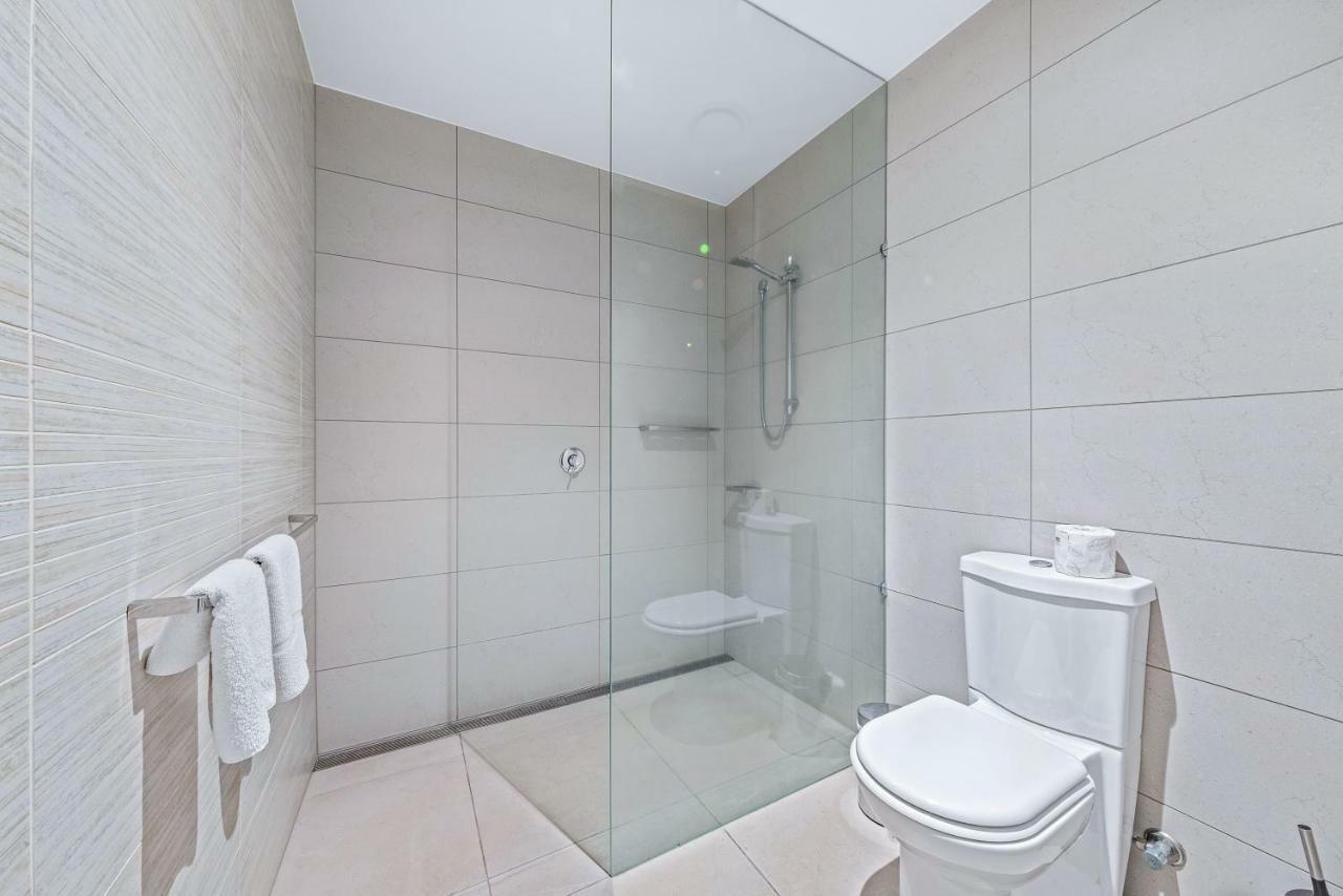 Executive On Whisper Bay - Cannonvale * Airlie Beach