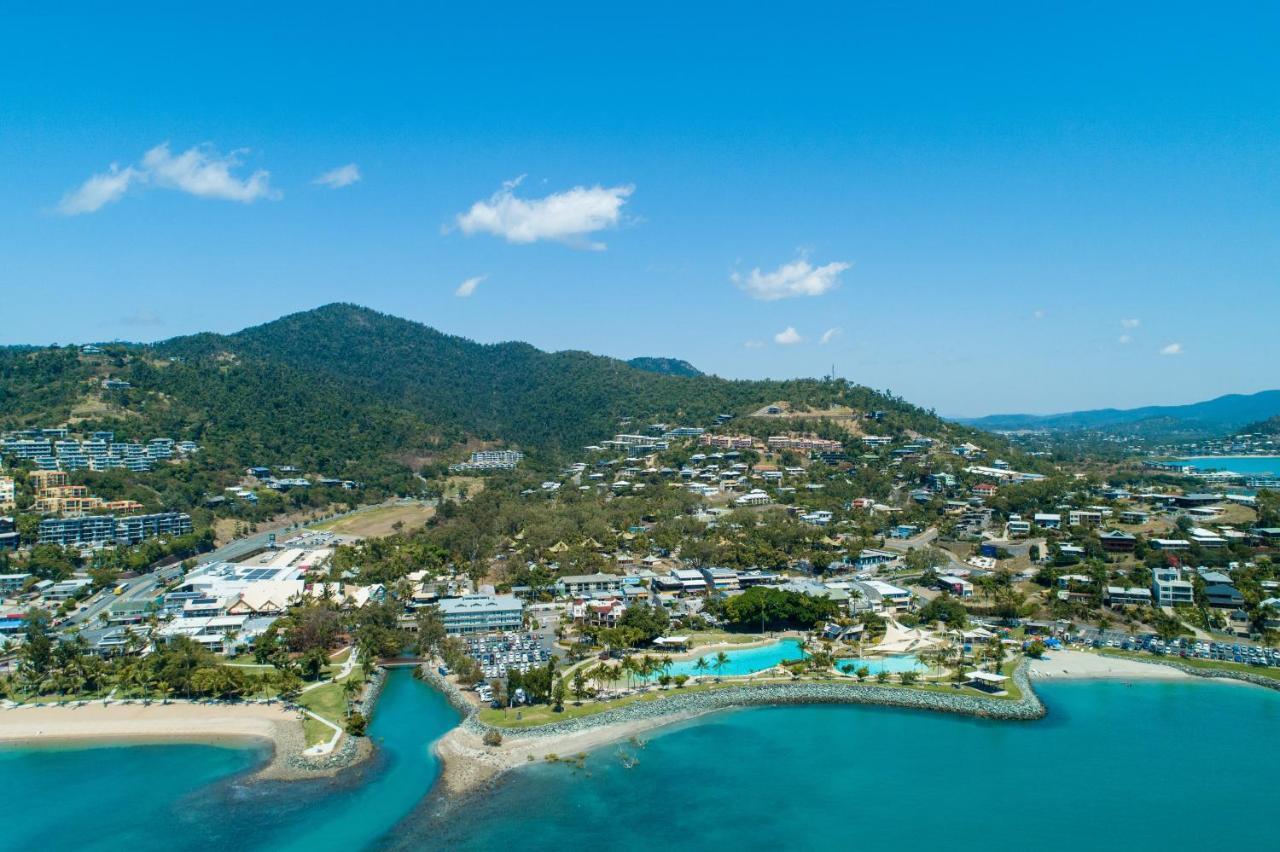 Holiday home Mandalay Escape, Seclusion & Serenity With A Pool Airlie Beach