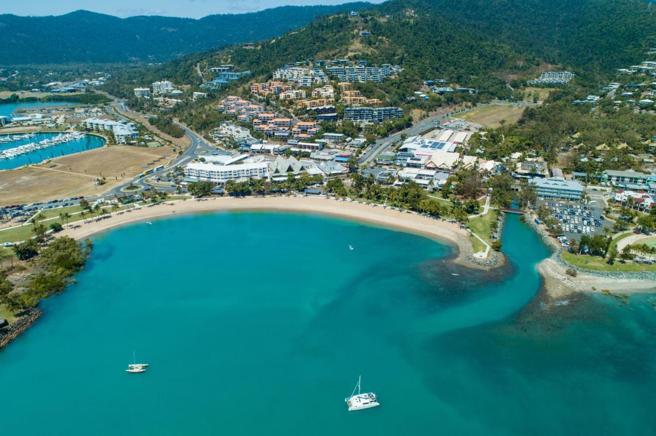 Mandalay Escape, Seclusion & Serenity With A Pool Holiday home Airlie Beach