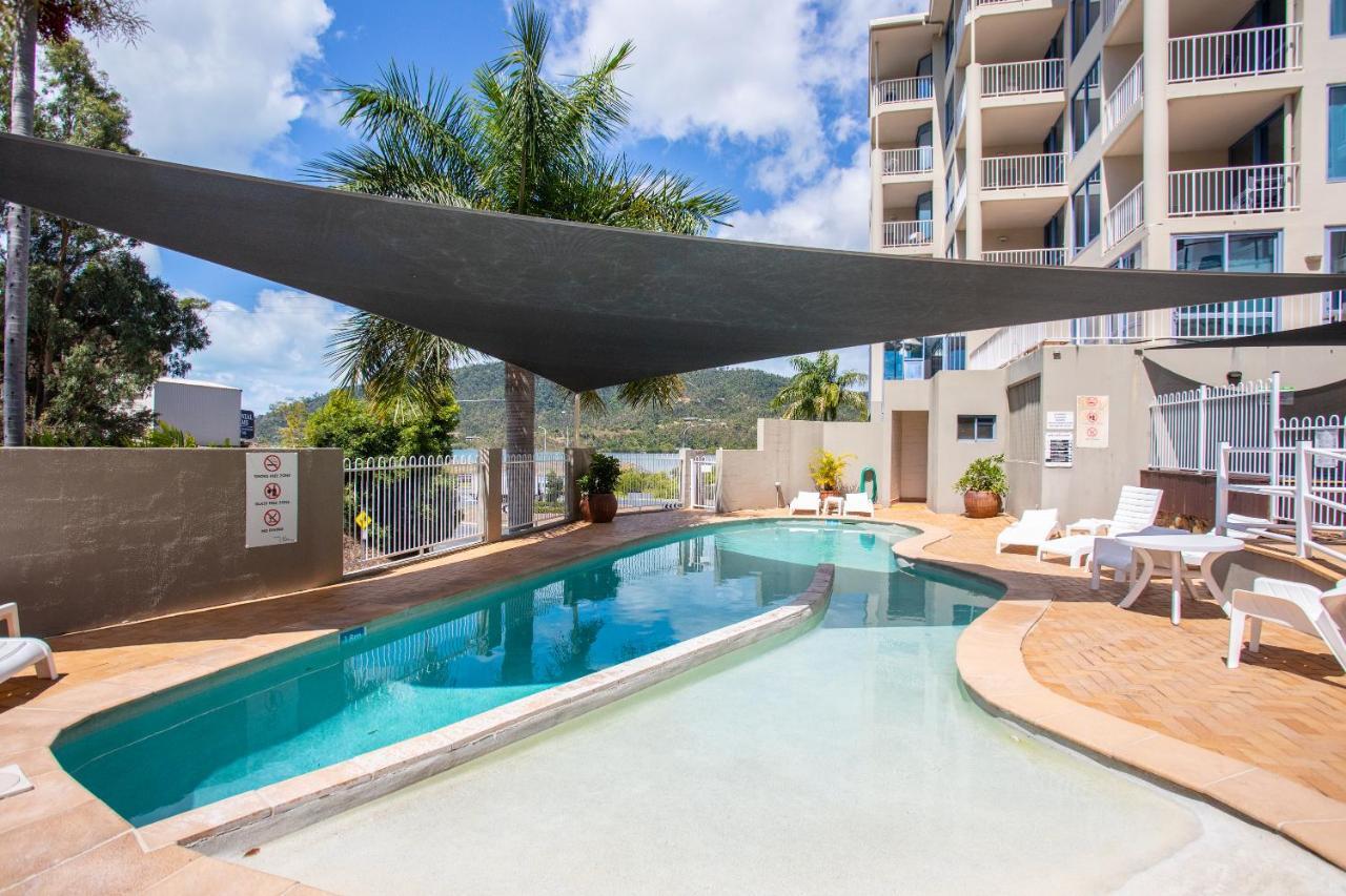 ☆airliedise☆no Hills☆kitchen☆5min Walk 2 Ferry Terminal☆wifi☆netflix * Airlie Beach