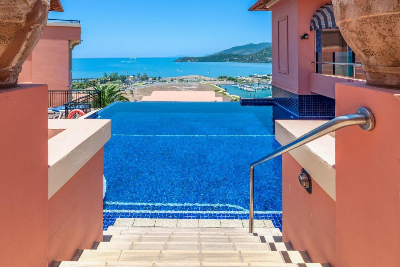 Airlie Dream * Airlie Beach