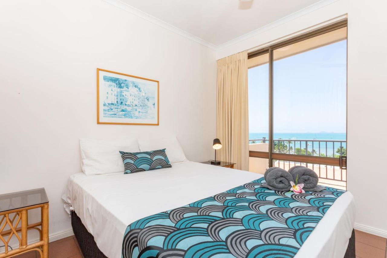 Ocean Views 10 * Airlie Beach