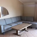 Colonial Court Beachfront Motel & Holiday Stay