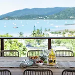 Airlie Views