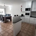 La Villa At Beach Court