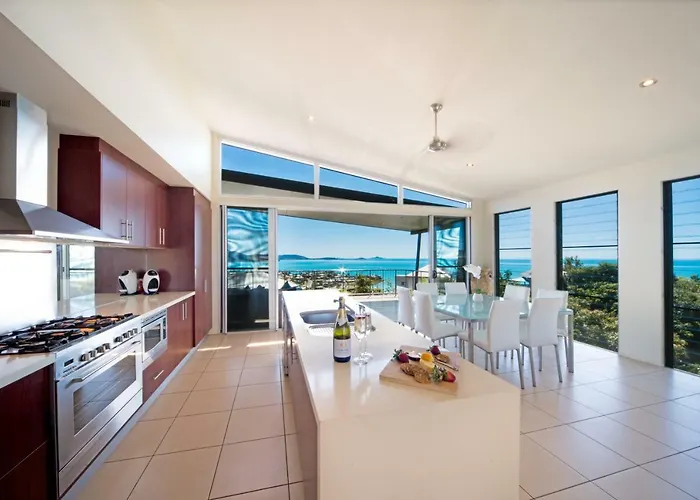 Whitsunday Views - Airlie Beach