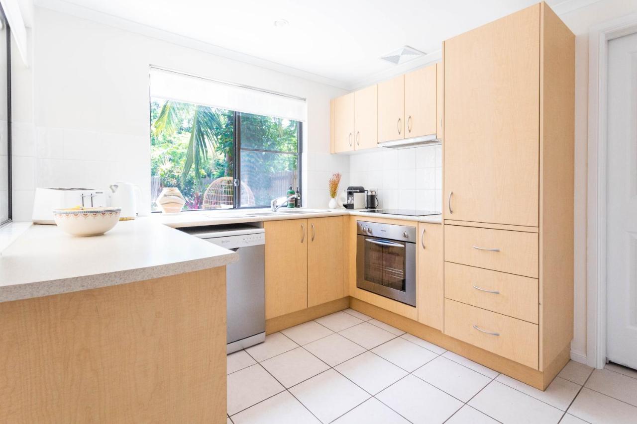Apartment Paradise Palms Close To Beach, Wifi, 2 Bedrooms