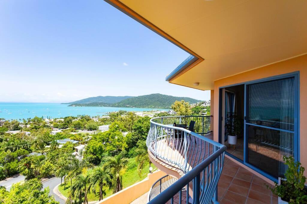 Star View 9, Pool, Wifi, Sleep 4, Views In Airlie * Airlie Beach
