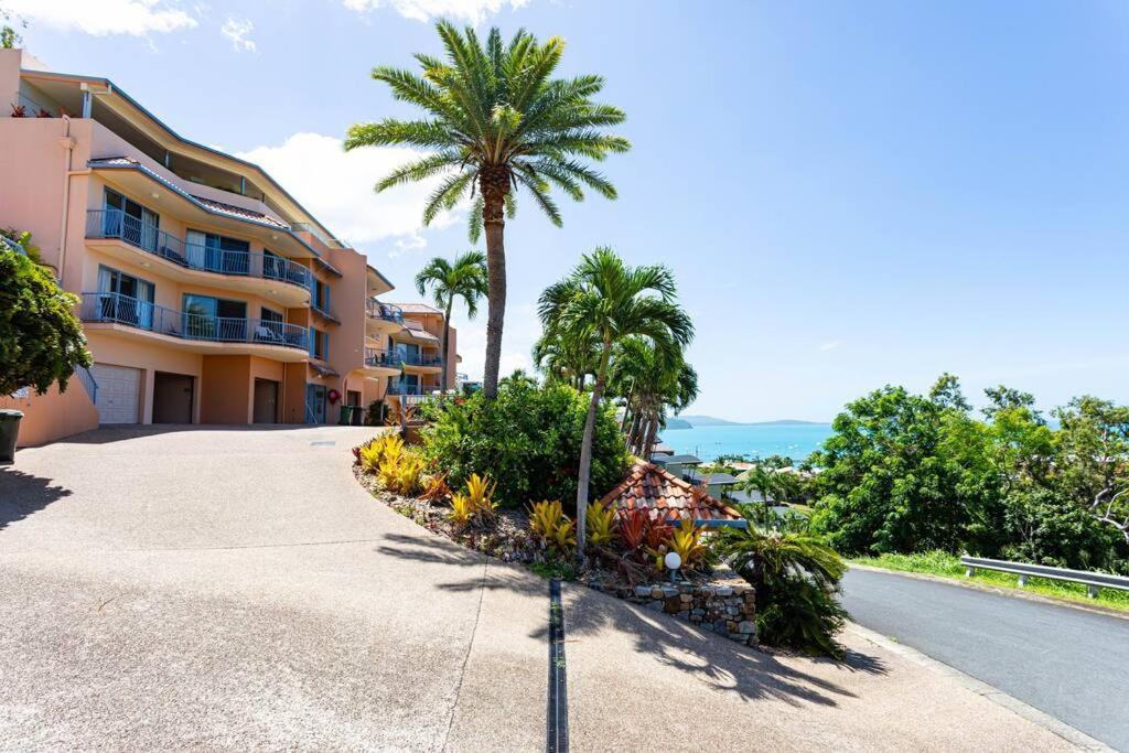Star View 9, Pool, Wifi, Sleep 4, Views In Airlie Apartment *