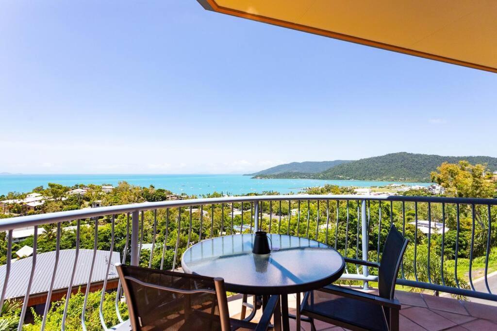 Apartment Star View 9, Pool, Wifi, Sleep 4, Views In Airlie *