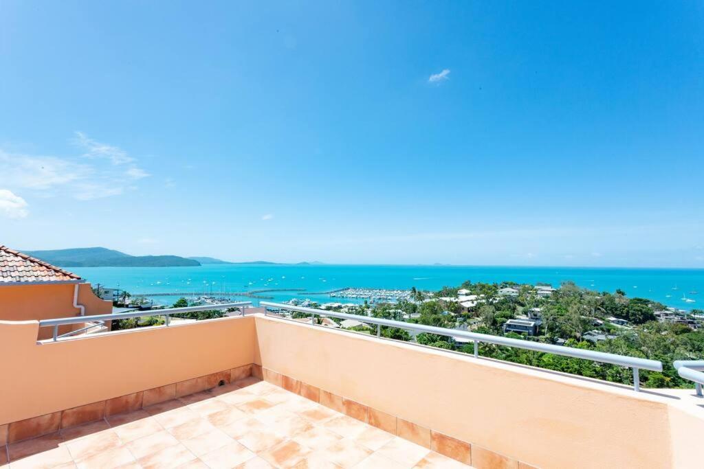 Star View 9, Pool, Wifi, Sleep 4, Views In Airlie *