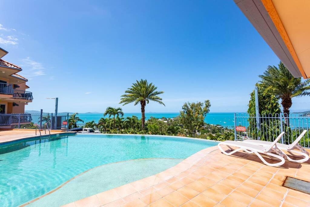Star View 9, Pool, Wifi, Sleep 4, Views In Airlie Apartment *