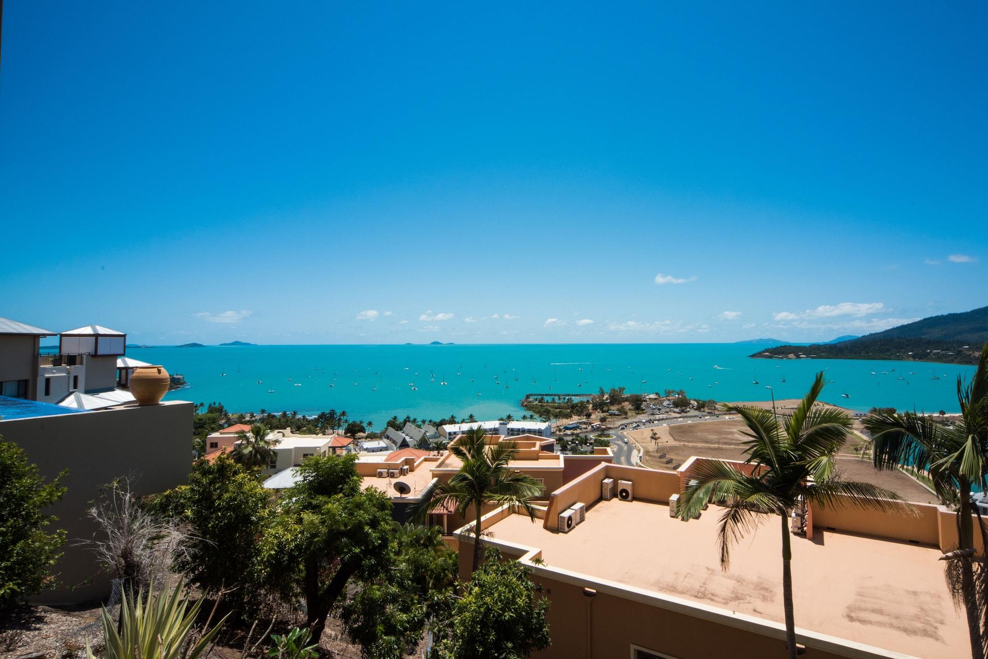 Pinnacles * Airlie Beach