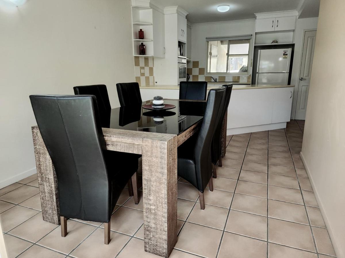 Apartment La At Court *