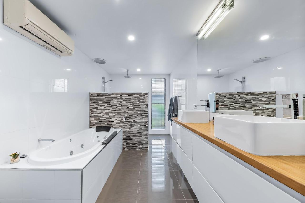 Holiday home Whitsunday Living On Hillcrest *