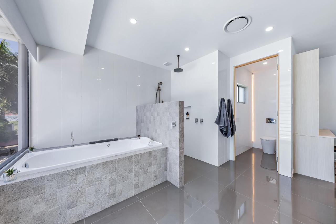 Whitsunday Living On Hillcrest Holiday home