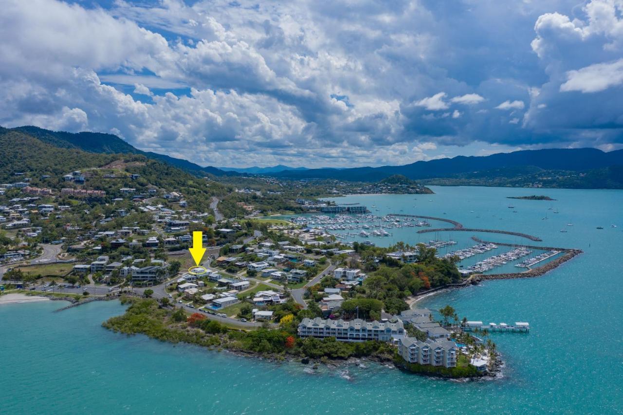 Whitsunday Living On Hillcrest Holiday home Airlie Beach