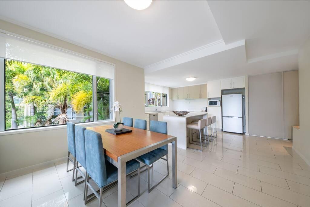 Apartamento Whitsundays Ocean & Rainforest Views Airlie