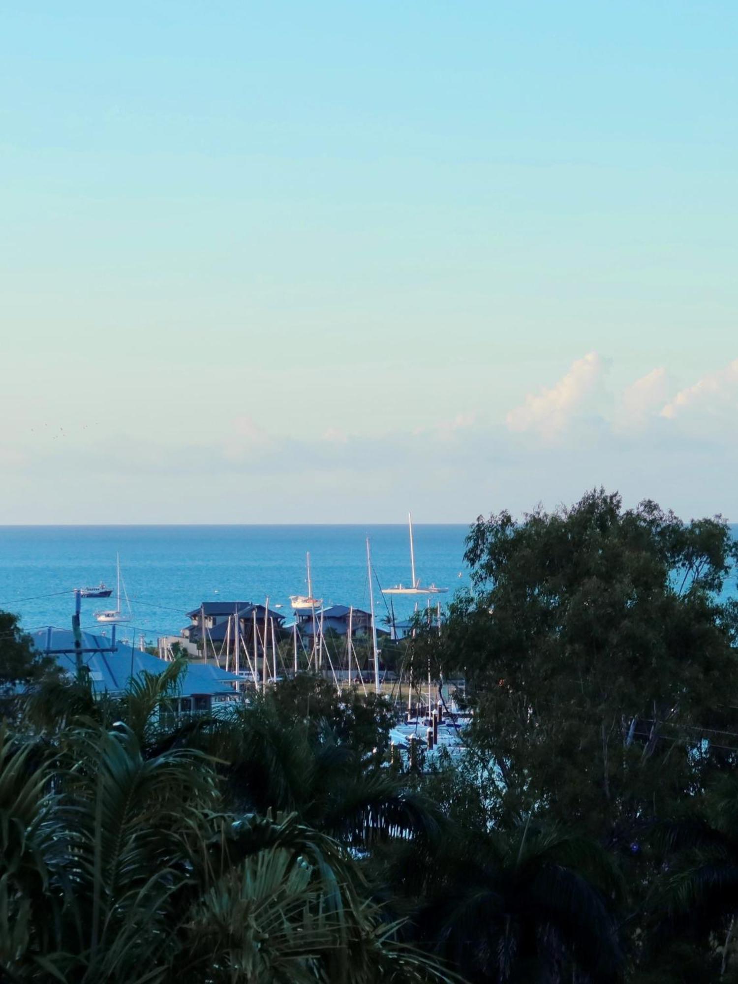 Coral Sea Vista Aparthotel