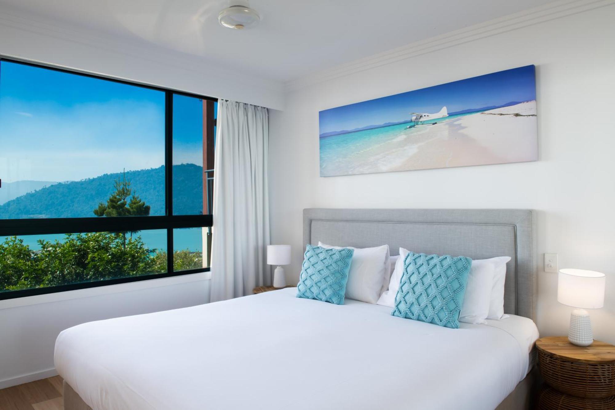 Pinnacles Airlie Beach