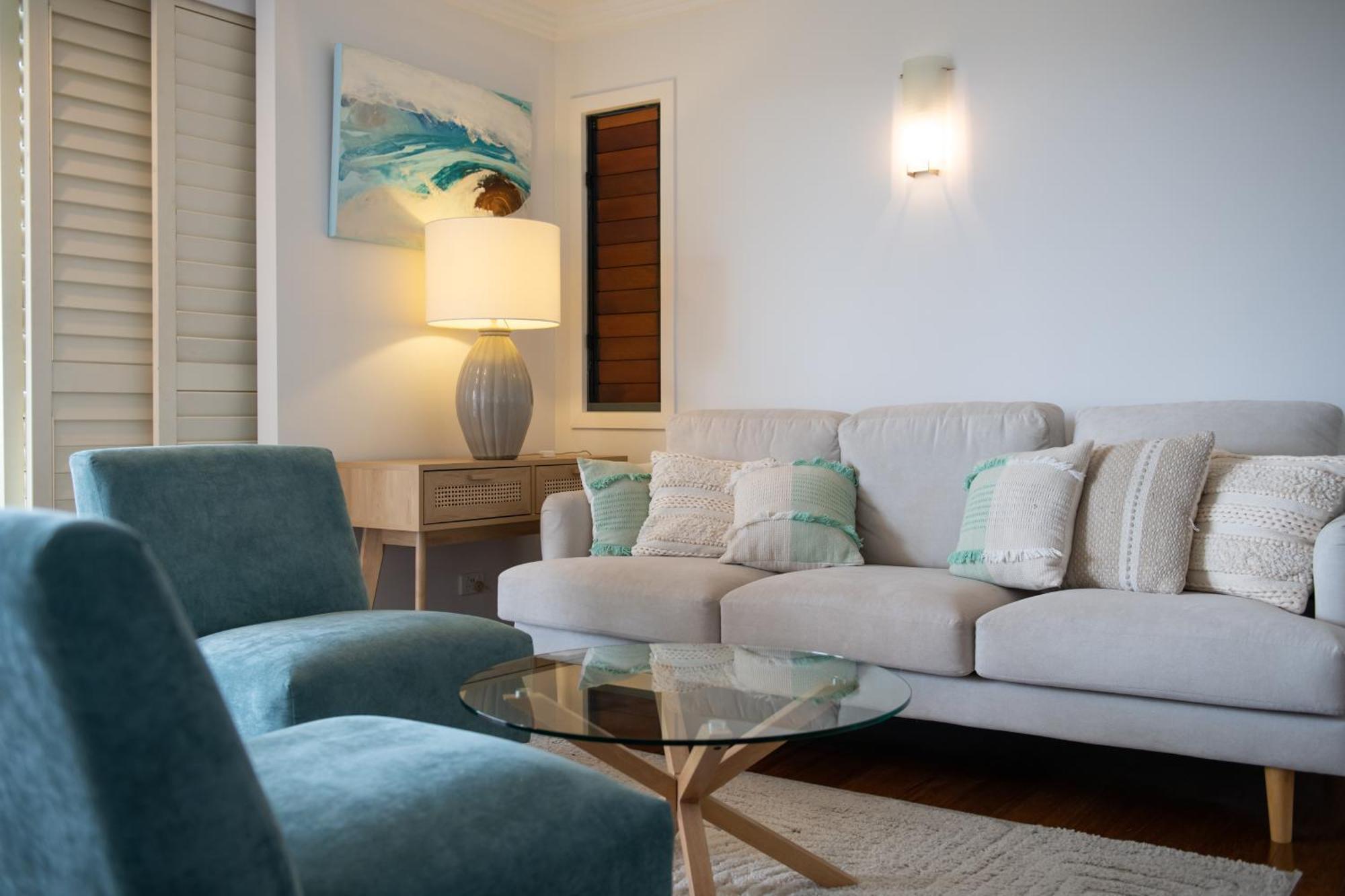 Apartment Pinnacles