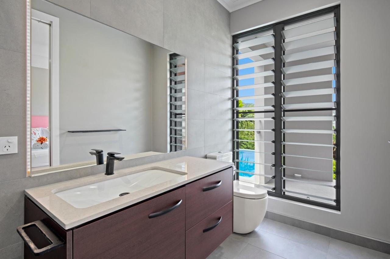 Mandalay Luxury Retreat * Airlie Beach