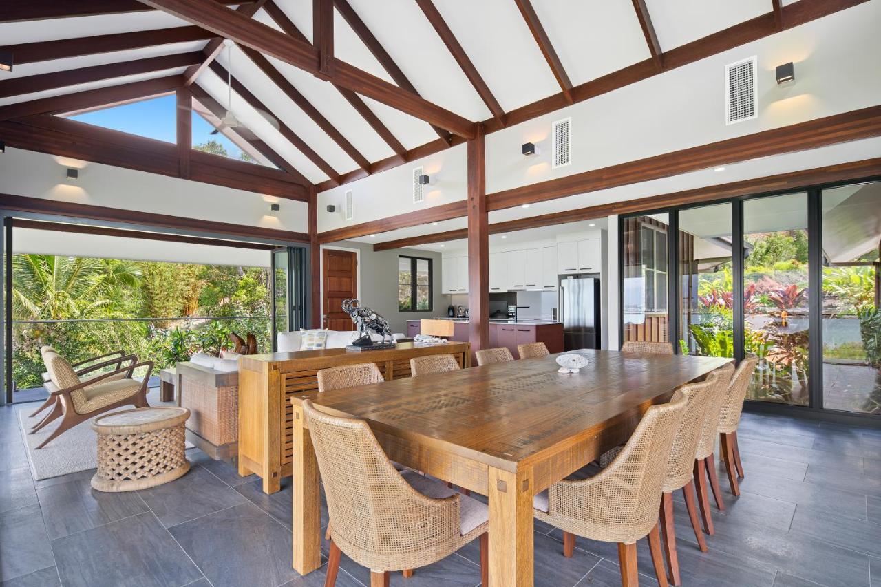 Holiday home Mandalay Luxury Retreat Airlie Beach