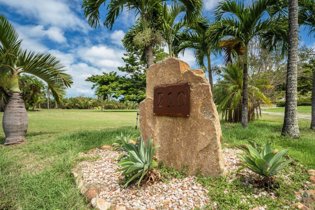 Mandalay Luxury Retreat Holiday home Airlie Beach