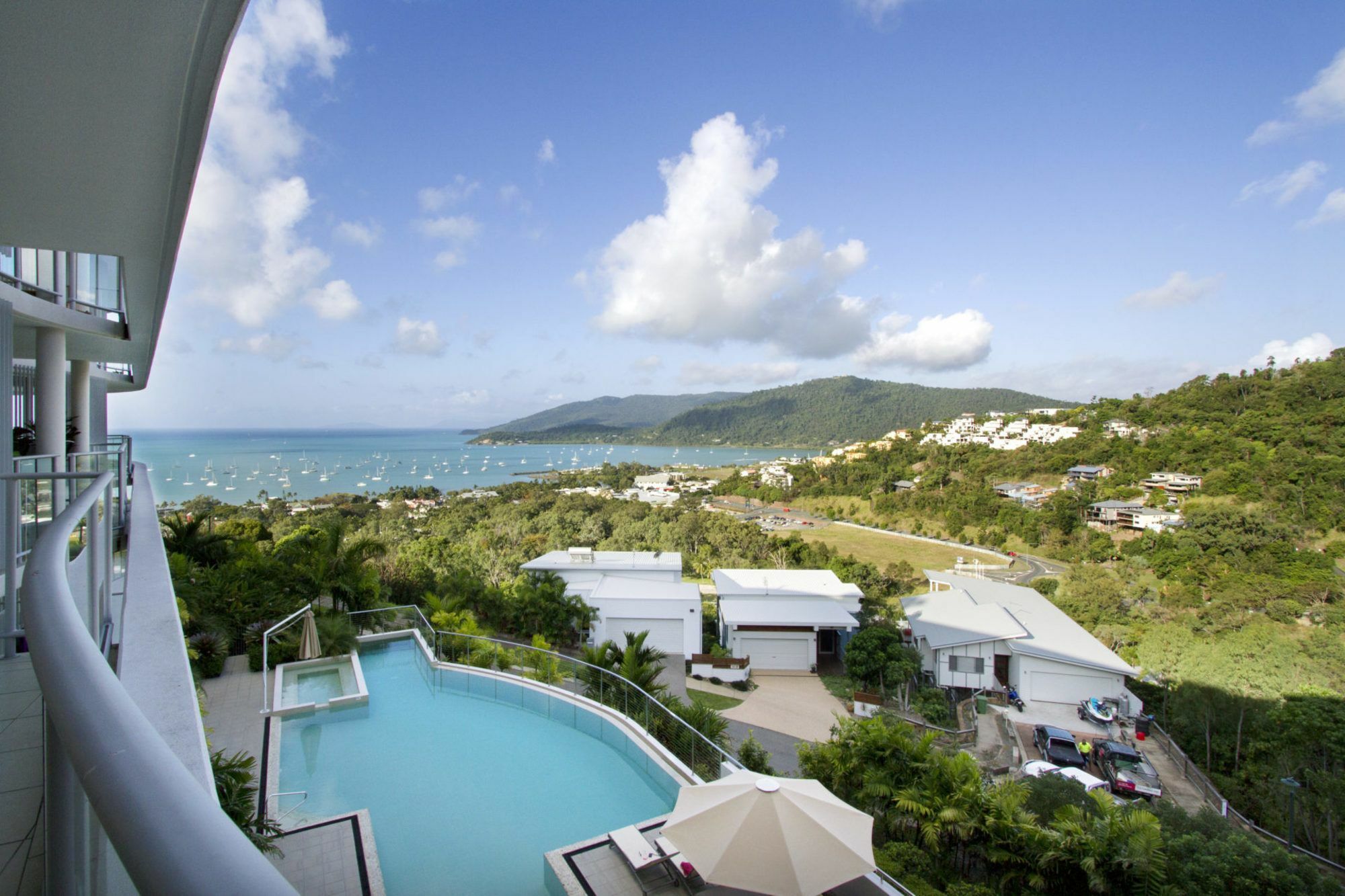 Serenity Views - Airlie * Airlie Beach