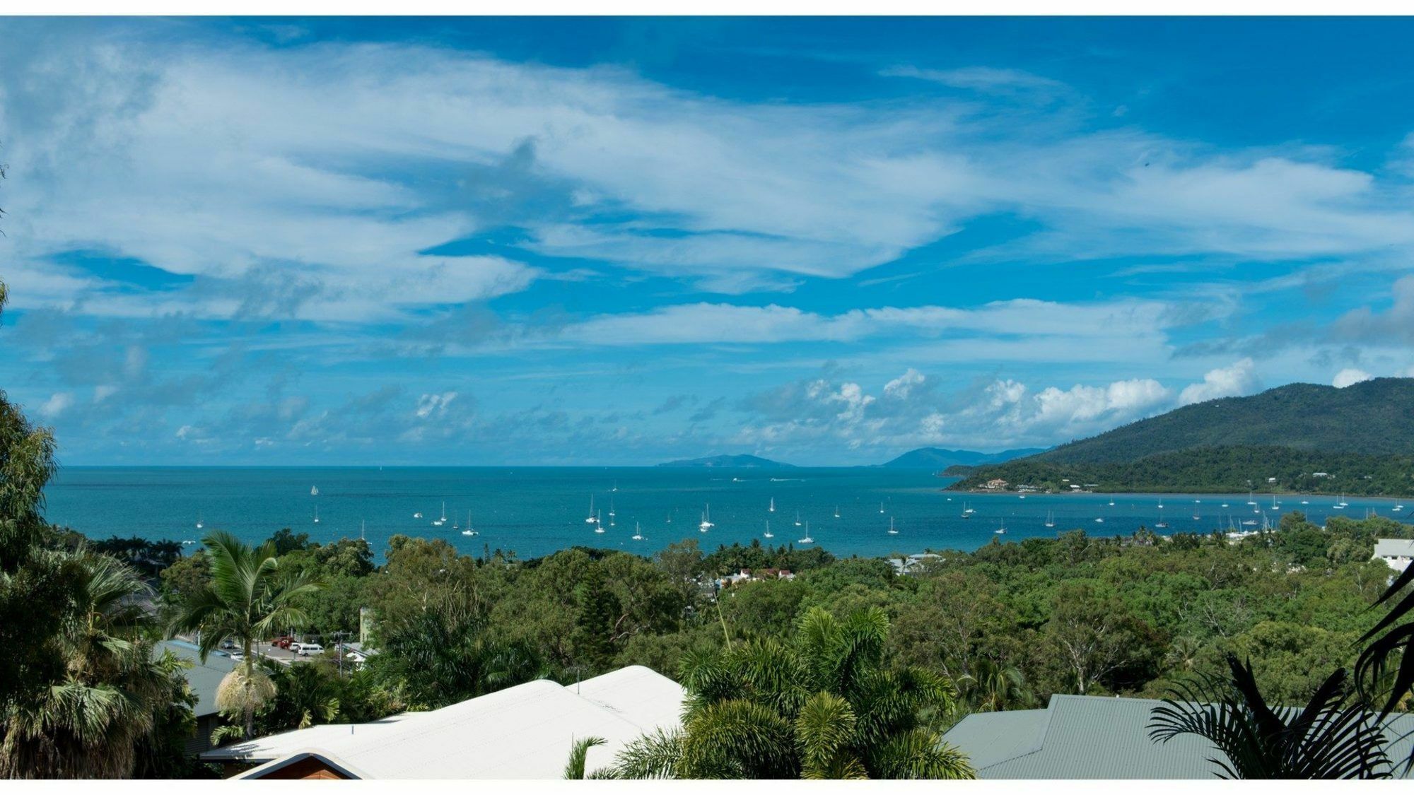 The Power House - Airlie Airlie Beach