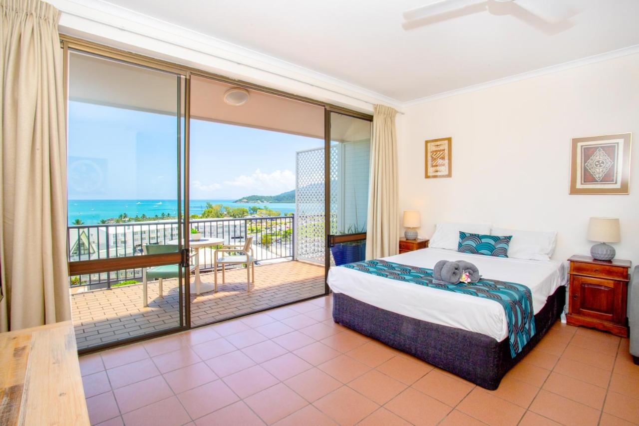 Ocean Views 10a * Airlie Beach